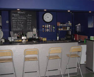 bar2.jpg